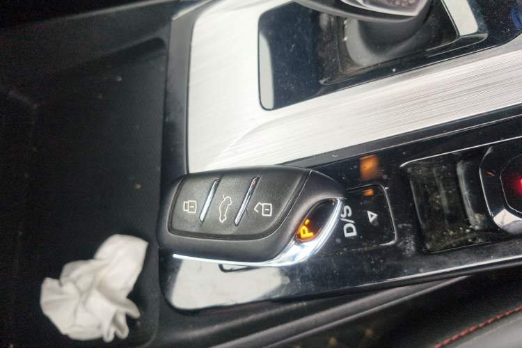 Used MG 5 2021 Revised 300TGI DCT Qingshè Luxurious Enjoyment Edition
