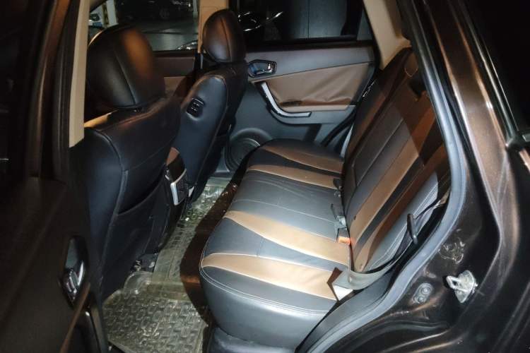 Used GAC Trumpchi GS5 Super 2015 2.0L Automatic Two-Wheel Drive Luxury Navigation Edition Left Rear Seat