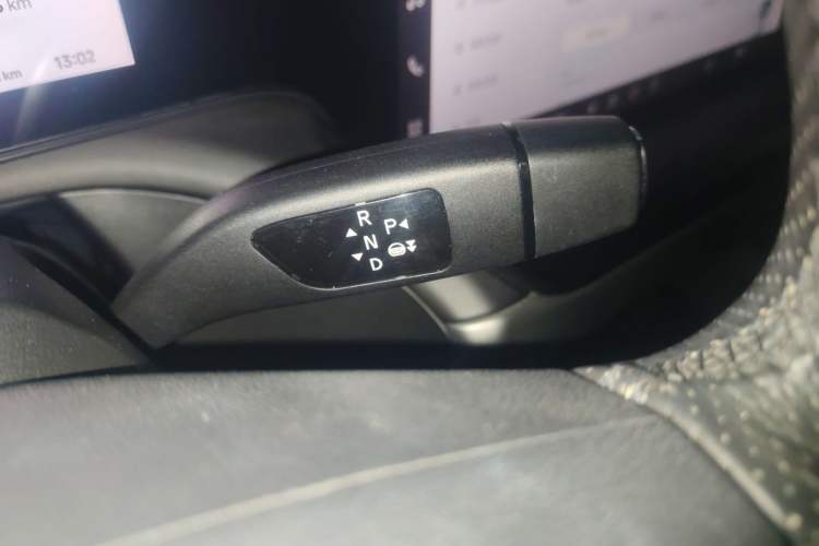 Used XPeng P7 2021 562E Pengyi Performance Edition Gear Lever