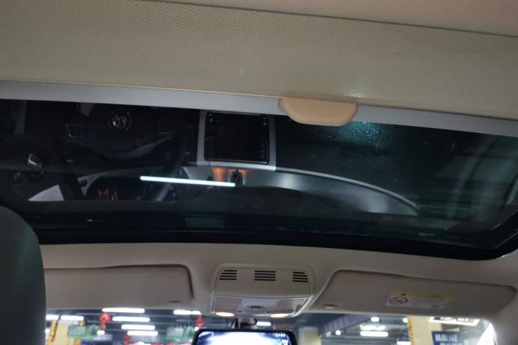 Used Volkswagen FAW-Volkswagen CC 2016 1.8TSI Luxury Model Headliner