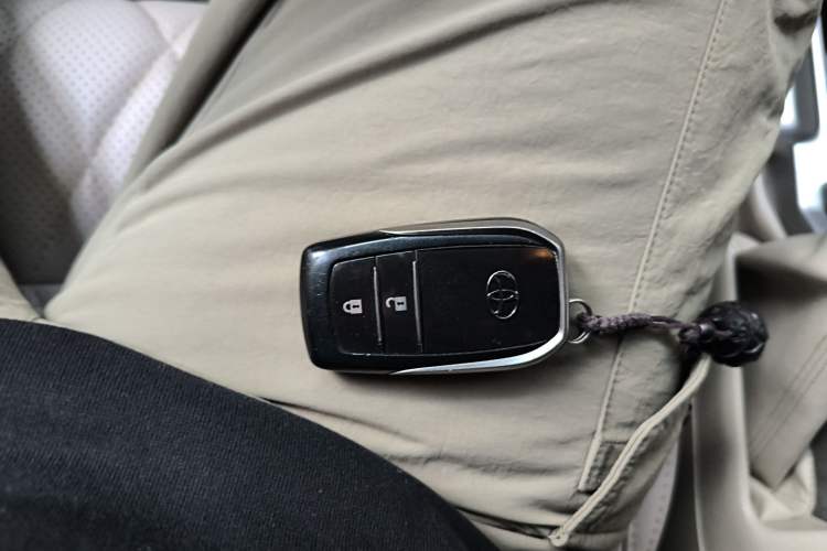 Used Toyota Land Cruiser 