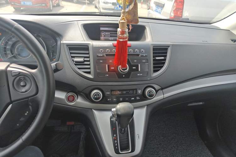 Used Honda CR-V 2013 2.4L two-wheel drive luxury version