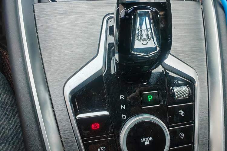 Used Chery Tiggo 7 PLUS 2023 1.6 TGDI DCT Prestige Edition Gear Lever