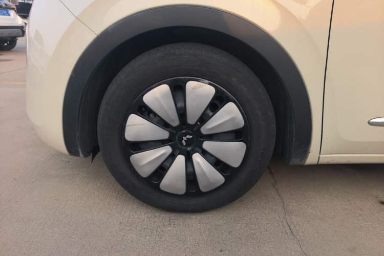 Used Wuling Bingo 2023 333 km Lingxi Connected+ Version
