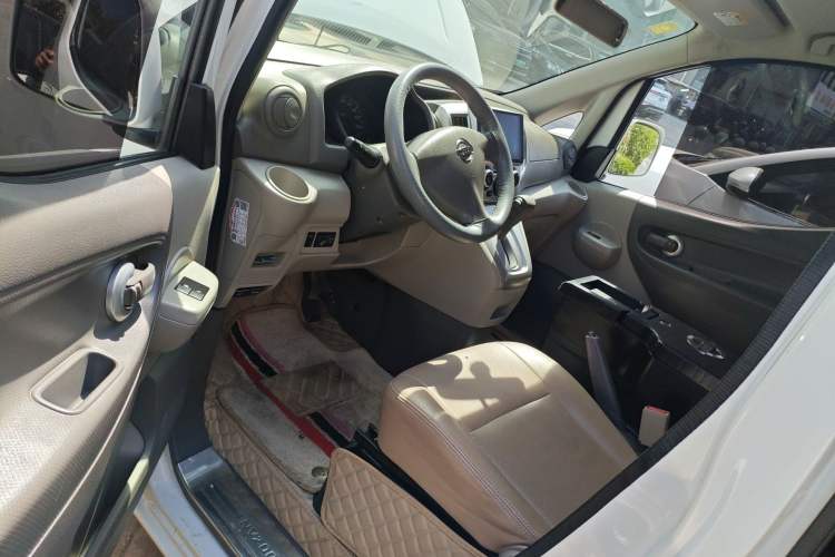 Used Nissan NV200 2018 1.6L CVT Luxury Model Driver Seat