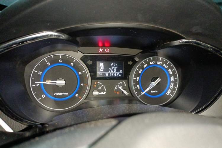 Used Changan Alsvin V7 2015 1.6L Manual LeShang Edition China V Standard
