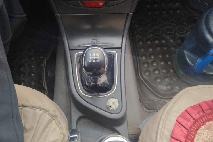 Used Dongfeng Aeolus S30 2014 1.6L Manual Zunya CNG Model