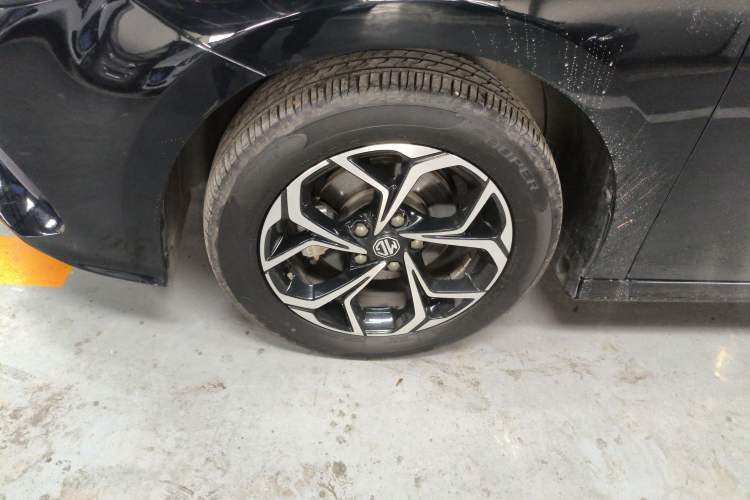 Used MG 5 2021 180 DVVT CVT Youth Luxury Edition Left Front Wheel Hub