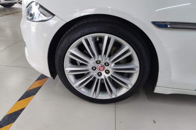 Used Jaguar XJ 2018 XJL 3.0 SC Two-Wheel-Drive Elegant Business Edition