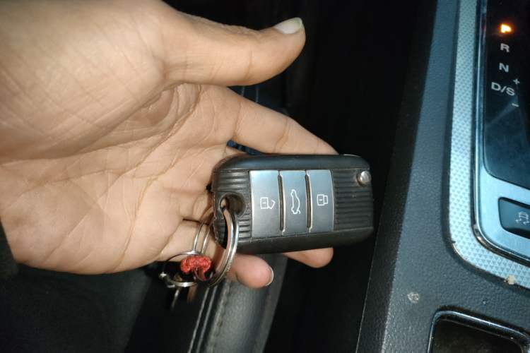 Used Roewe i6 2017 20T Automatic Internet ZhiZun Edition