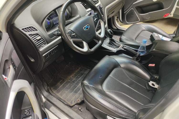 Used Geely Auto Emgrand 2016 Sedan 1.5L CVT Upward Version
