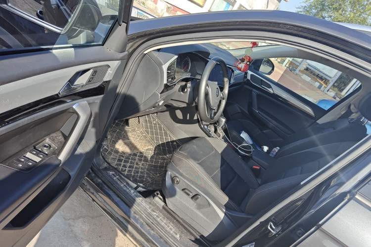 Used Volkswagen Tayron X 2020 330TSI Two-Wheel Drive Luxury Smart Connectivity Version
