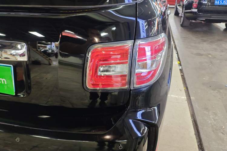 Used Nissan Patrol (Parallel Import) 2016 Y62 4.0L LE Middle East Edition