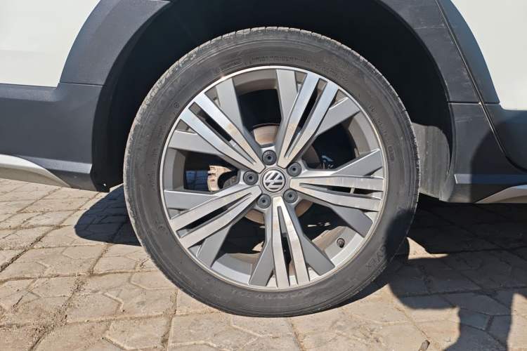 Used Volkswagen C-TREK 2018 230TSI DSG Luxury Version