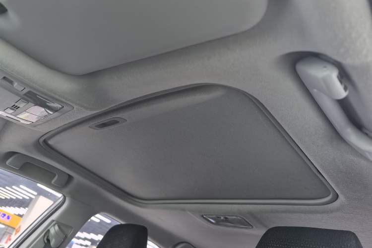 Used Toyota Levin 2017 Revised Dual-Engine 1.8H GS E-CVT Elite Sunroof Version China V Standard
