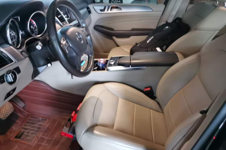 Used Mercedes-Benz M-Class 2014 ML 320 4MATIC
