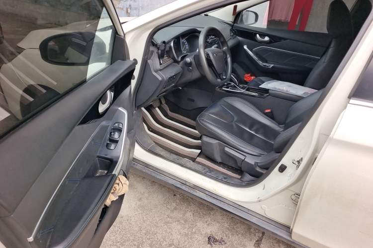 Used Venucia D60EV 2019 High-Range Comfort Edition
