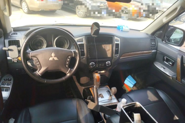 Used Mitsubishi Pajero 2019 3.0L Automatic Standard Edition
