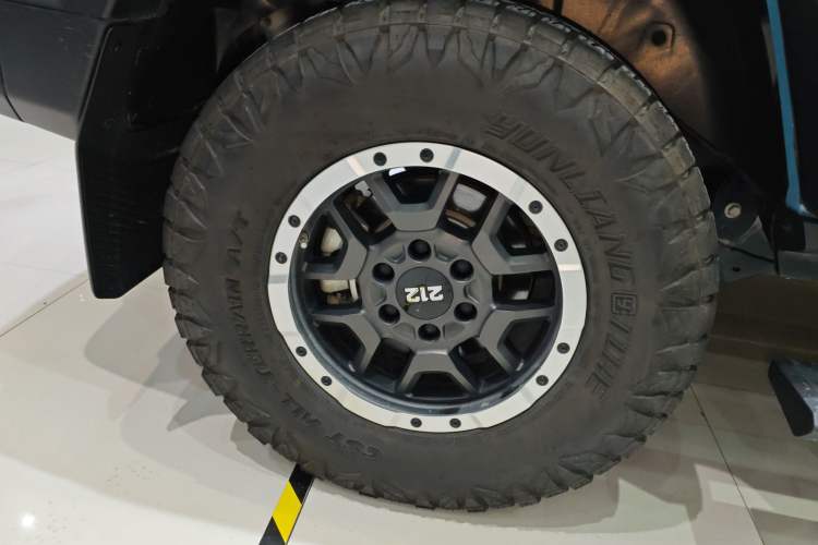 Used 212 T01 2025 2.0T Changfeng
