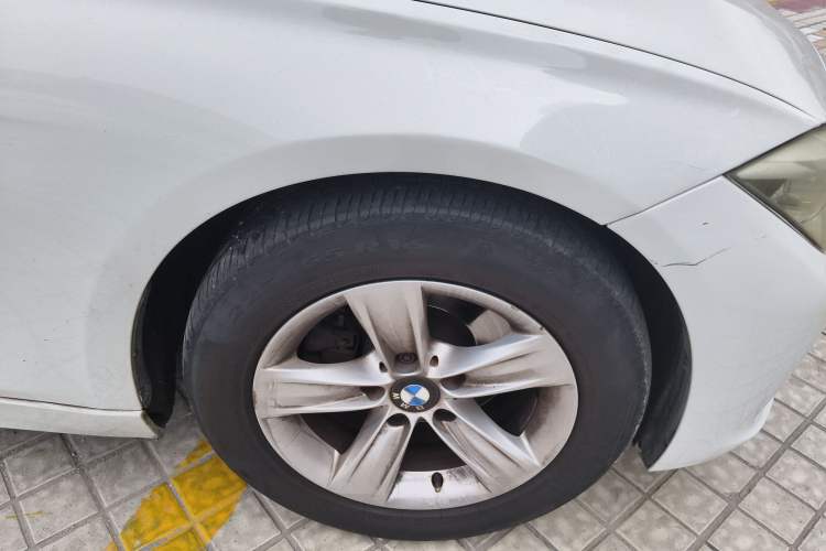 Used BMW 3 Series 2015 320i Fashion Model