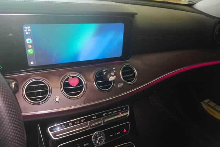 Used Mercedes-Benz E-Class 2016 E 300 L Stylish Model Audio And AC Panel