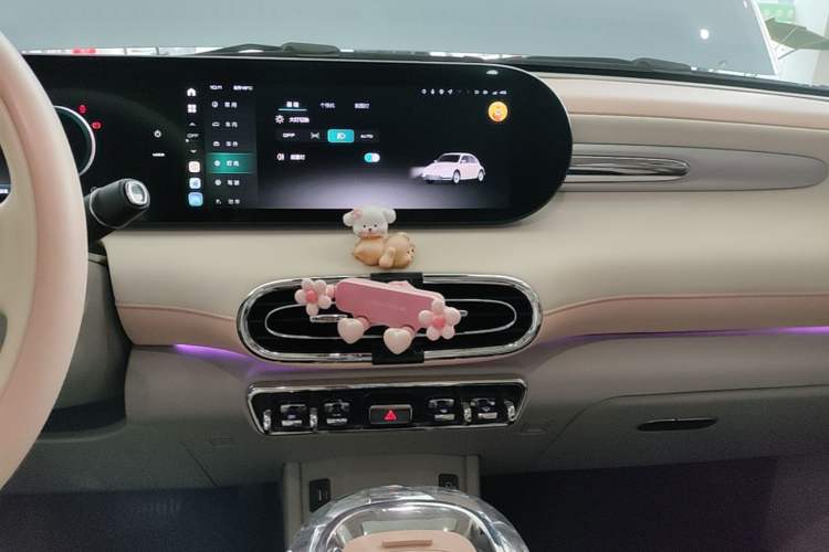 Used ORA Ballet Cat 2022 401 km Nutcracker Edition