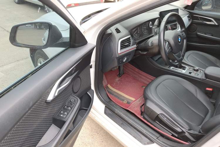 Used BMW 1 Series 2017 118i Fashion Model
