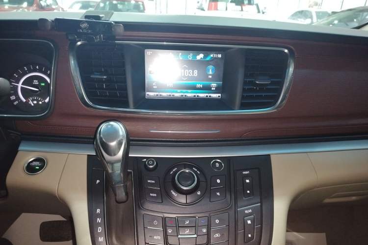 Used Buick GL8 2018 28T Luxury Model China VI Standard