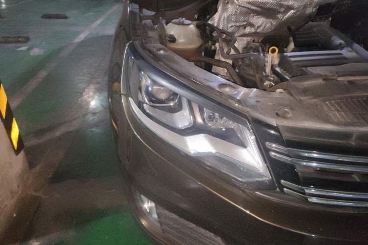 Used Volkswagen Tiguan 2016 280TSI Automatic Two-Wheel-Drive Silk Road Style Edition Right Front Headlight