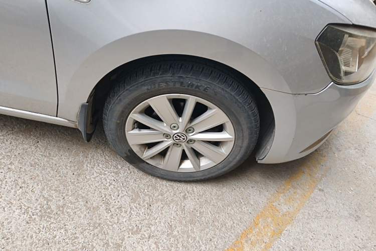 Used Volkswagen Jetta 2013 1.6L Manual Comfort Model
