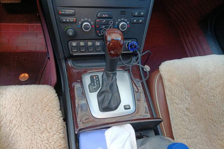 Used Volvo XC90 2013 2.5T T5 Executive Upgrade Edition Gear Lever