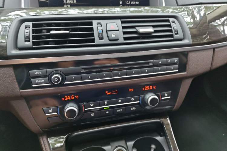 Used BMW 5 Series 2017 525Li Luxury Design Package
