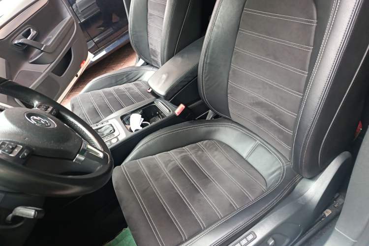 Used Volkswagen FAW-Volkswagen CC 2016 1.8TSI Luxury Model
