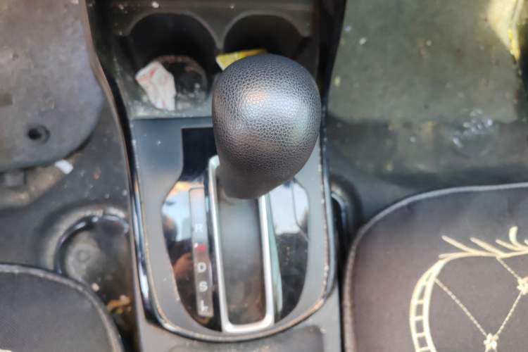 Used Honda Gienia 2017 1.5L CVT Comfort Version Gear Lever