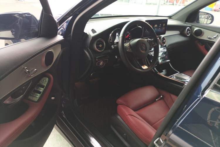 Used Mercedes-Benz GLC 2018 Facelift GLC 200 4MATIC
