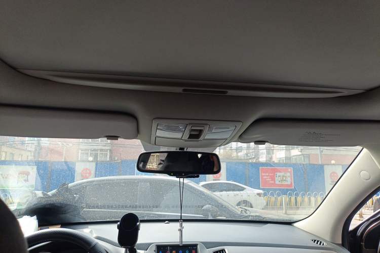 Used Kia Sportage R 2015 2.0L Automatic Two-Wheel Drive DLX Model Headliner