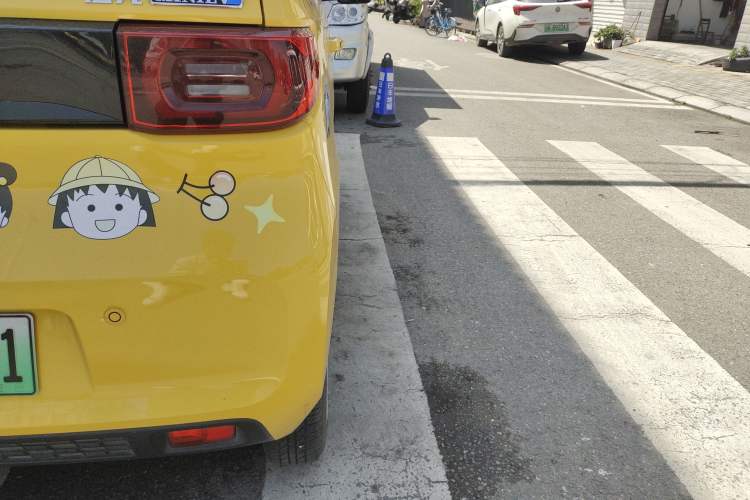 Used Wuling Hongguang MINIEV 2022 Macaron Premium Model – Lithium Iron Phosphate Right Rear Taillight