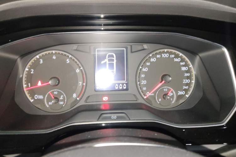 Used Volkswagen Sagitar 2019 280TSI DSG Comfort Version China VI Standard Instrument Cluster