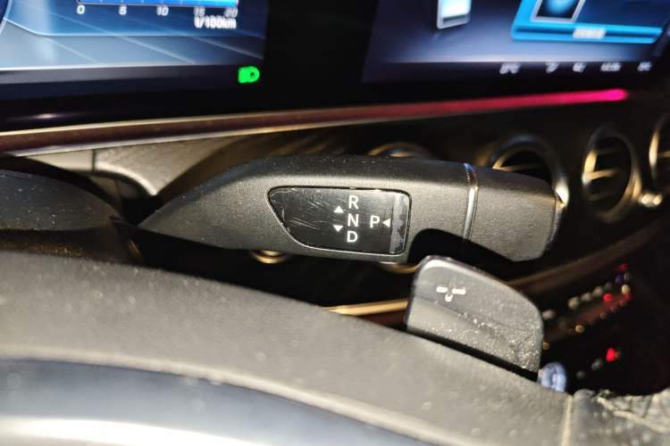 Used Mercedes-Benz E-Class 2018 E 200 L Sport Edition Gear Lever