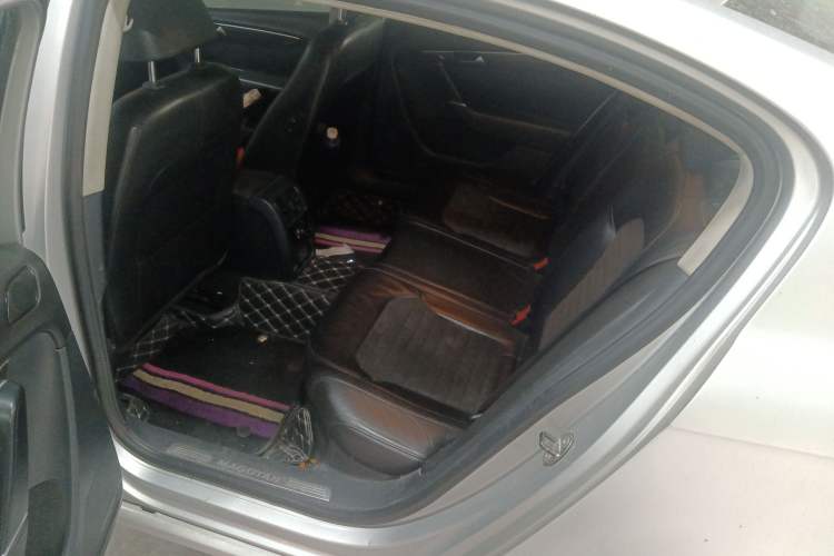 Used Volkswagen Magotan 2012 Facelift 2.0 TSI Prestige Model
