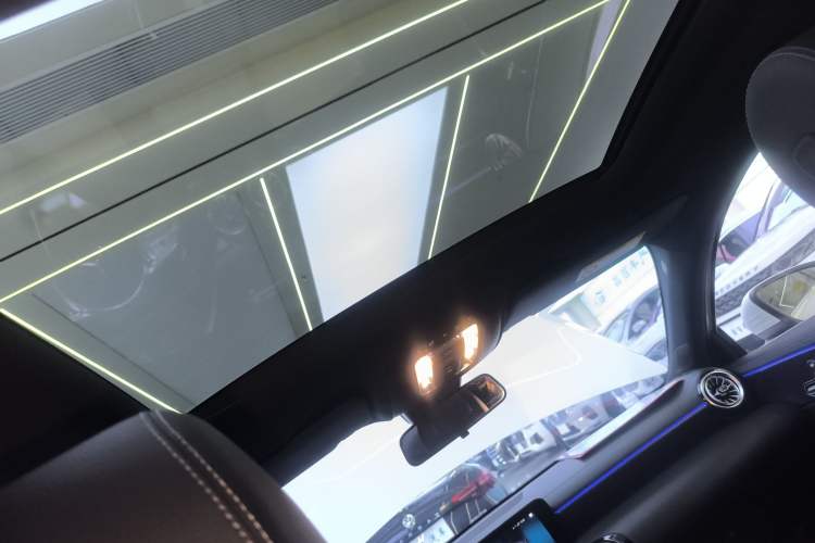 Used Mercedes-Benz A-Class 2022 Revised Version A 200 L Sport Sedan Fashionable Style