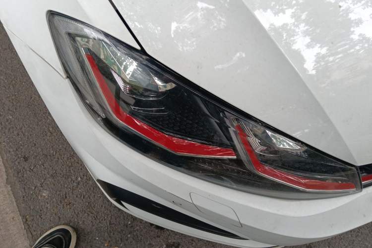 Used Volkswagen Golf GTI 2018 2.0 TSI GTI
