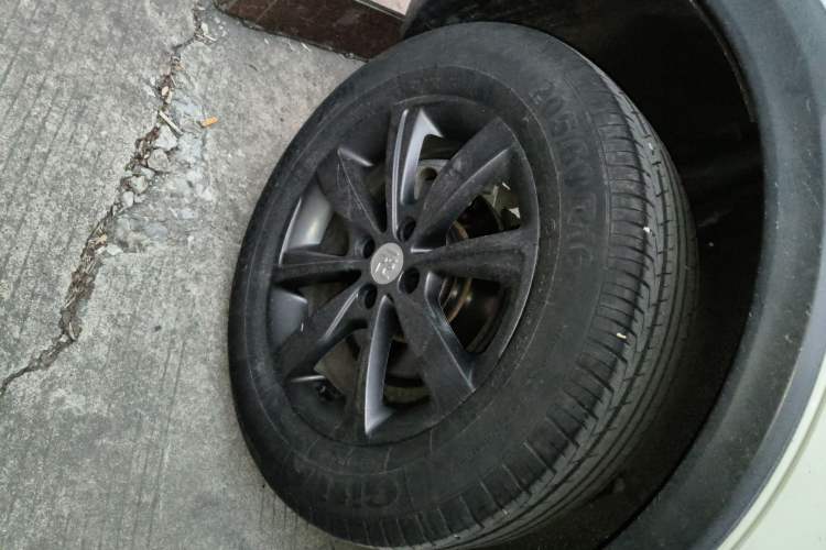 Used BYD Yuan New Energy 2018 EV360 Smart Connect Cool Edition