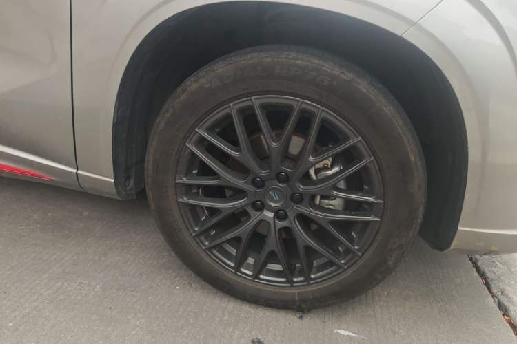 Used CHANGAN OSHAN Z6 2022 Blue Whale 1.5T DCT Luxury Model