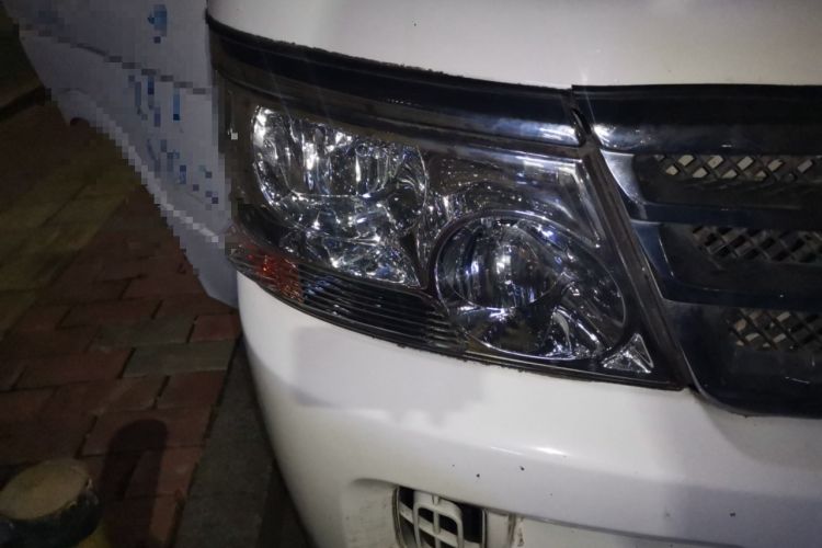 Used Jinbei Hiace 2020 2.0L Express King Series Deluxe Van Standard Roof China VI Emission Standard 1TZS
