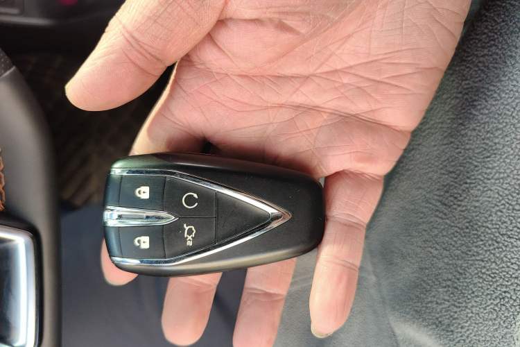 Used CHANGAN UNI-V 2024 1.5T Prestige Sport Edition Vehicle Key