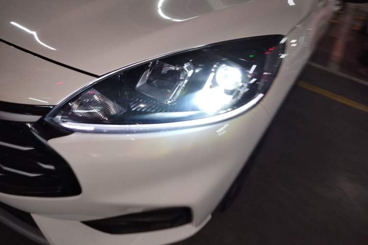 Used Ford Escape 2020 EcoBoost 245 Two-Wheel-Drive Comfort Edition