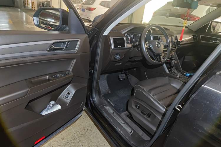 Used Volkswagen Teramont 2017 330TSI Two-Wheel-Drive Luxury Edition
