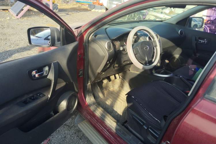 Used Nissan Qashqai 2011 2.0 XL Fire 6MT 2WD