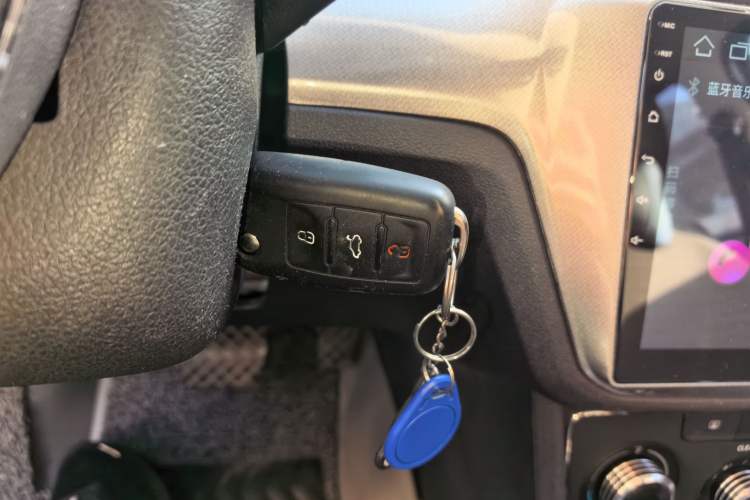 Used Volkswagen Lavida 2015 1.6L Automatic Comfort Edition Vehicle Key